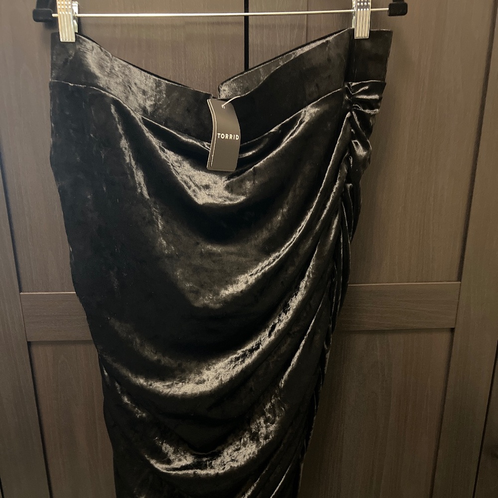Velvet Black Pencil Skirt